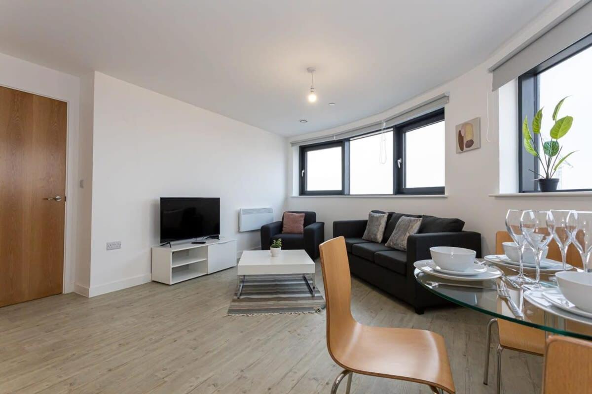 Stunning 2 Bed Apartment In Salford Amazing Views Манчестер Экстерьер фото